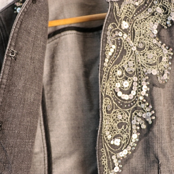Chico's size 0 beaded embellishment black denim jacket - Picture 4 of 8